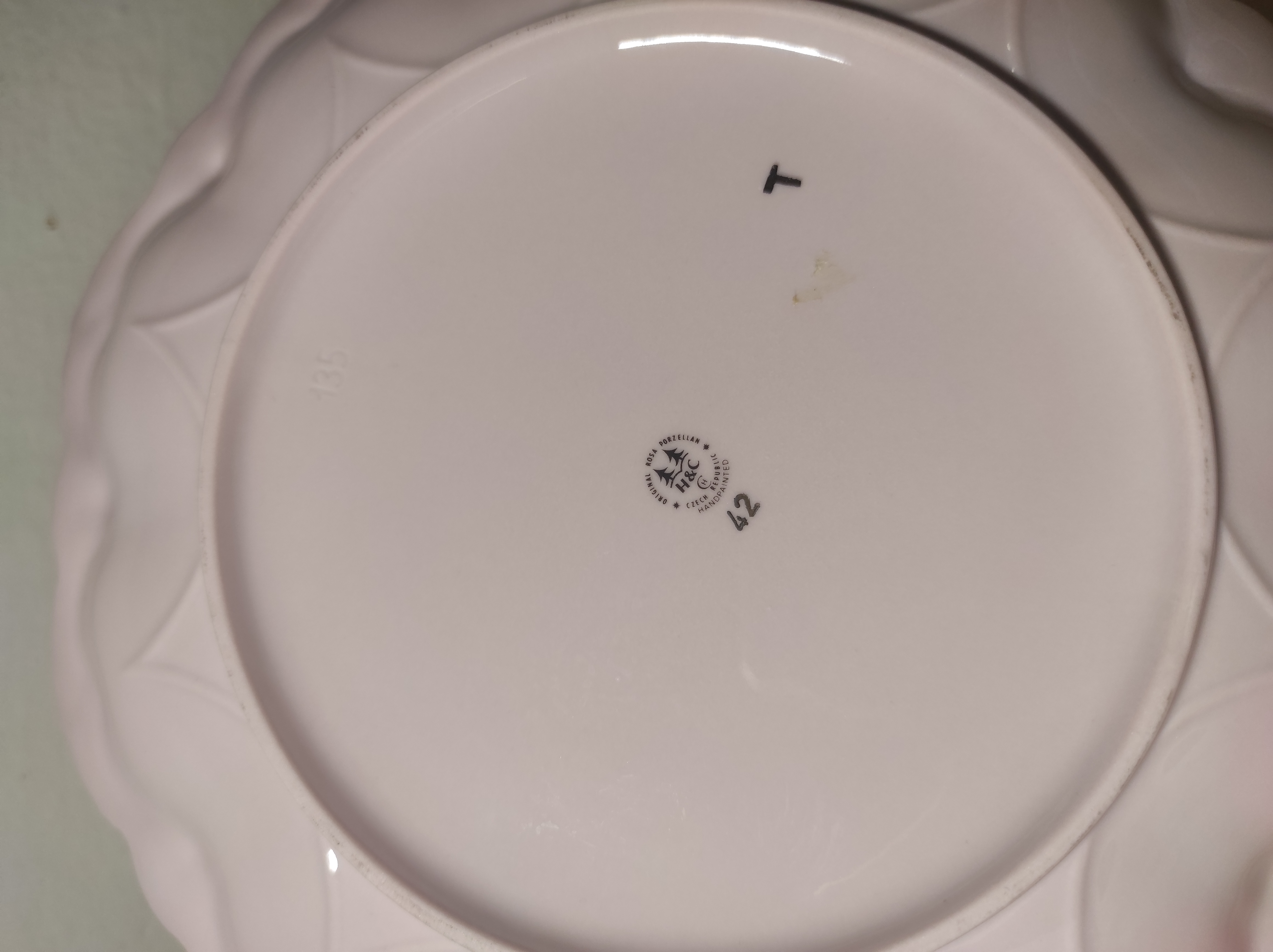 Talíř růžový porcelán 