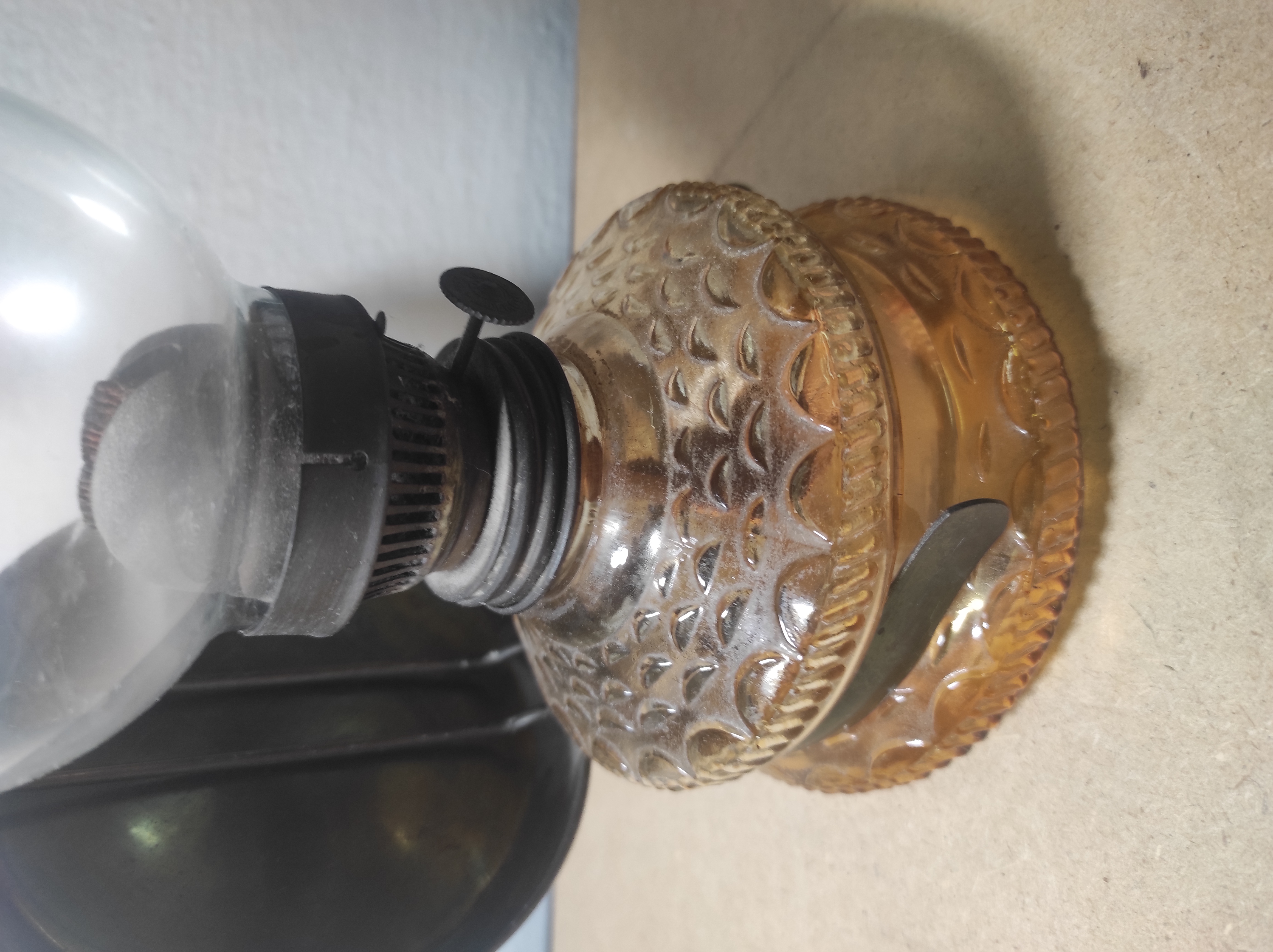 Stará petrolejová lampa 