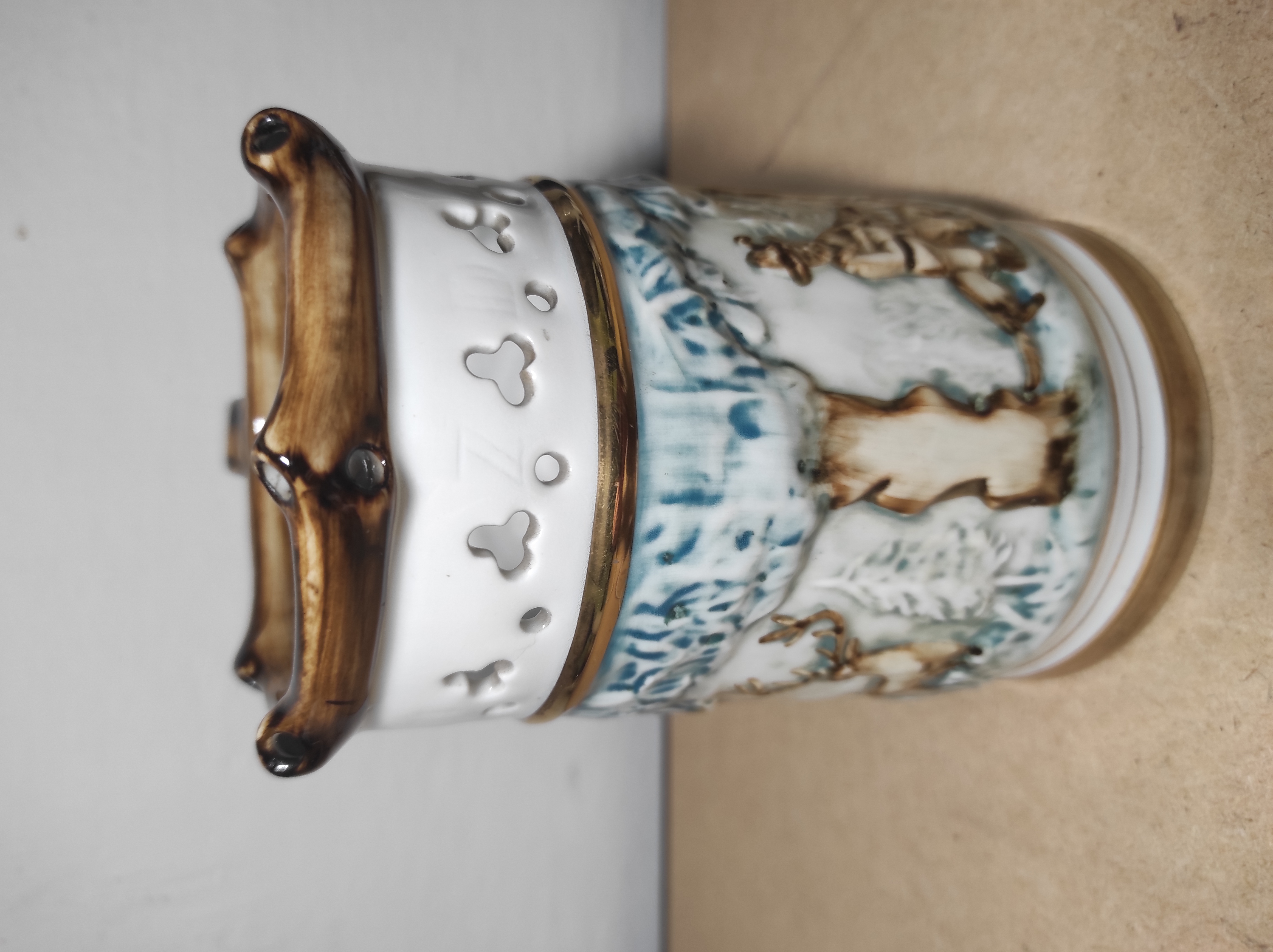 Porcelánový korbel Royal Dux č.2