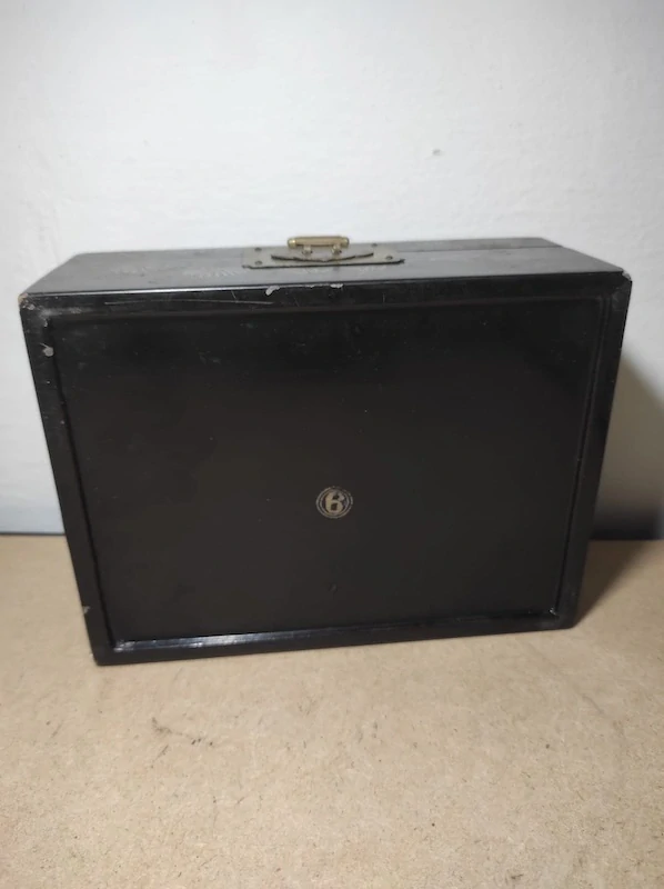 Čínská zdobená šperkovnice 