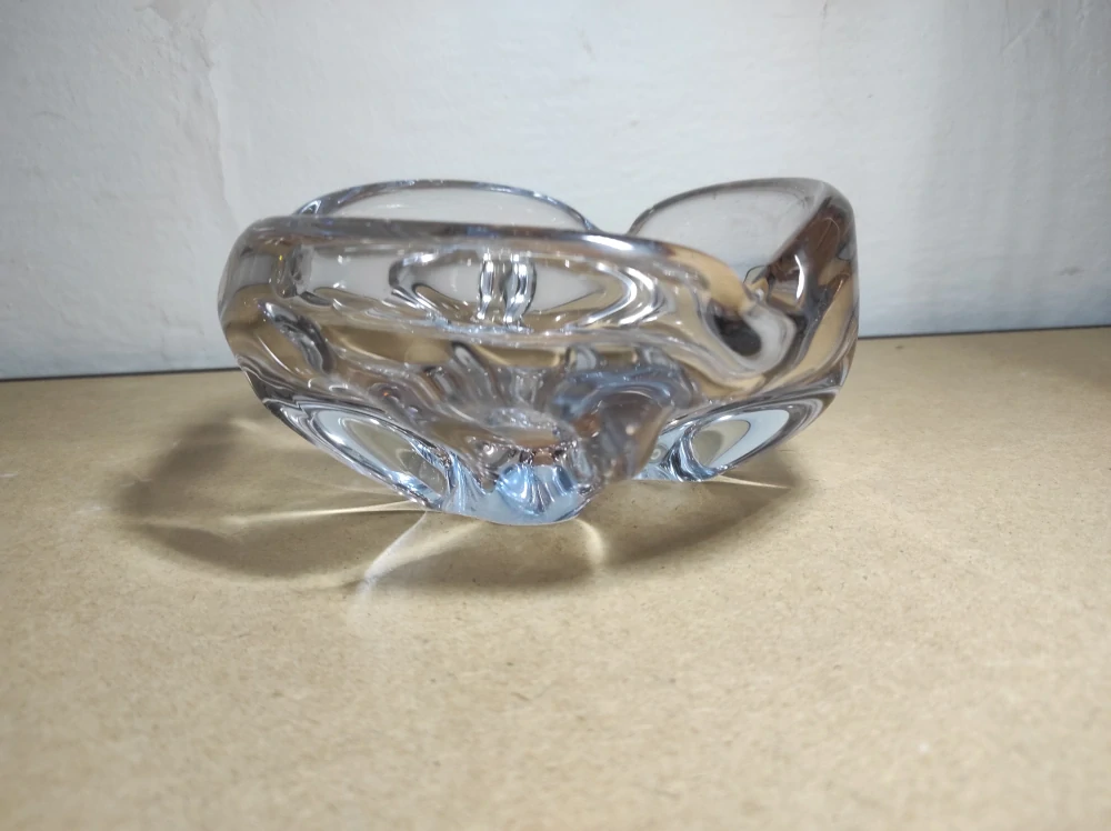 Popelník hutní sklo 