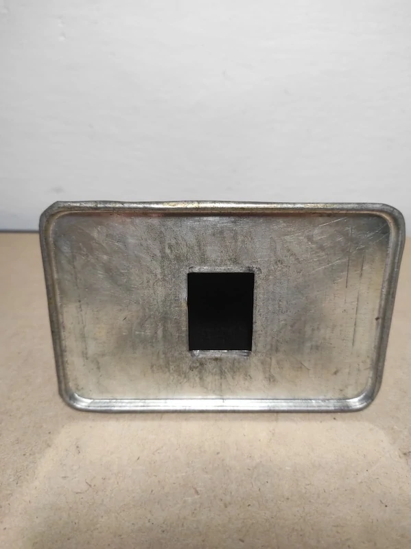 Retro plechová pokladnička 