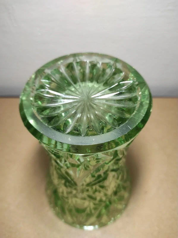 Váza lisované sklo 