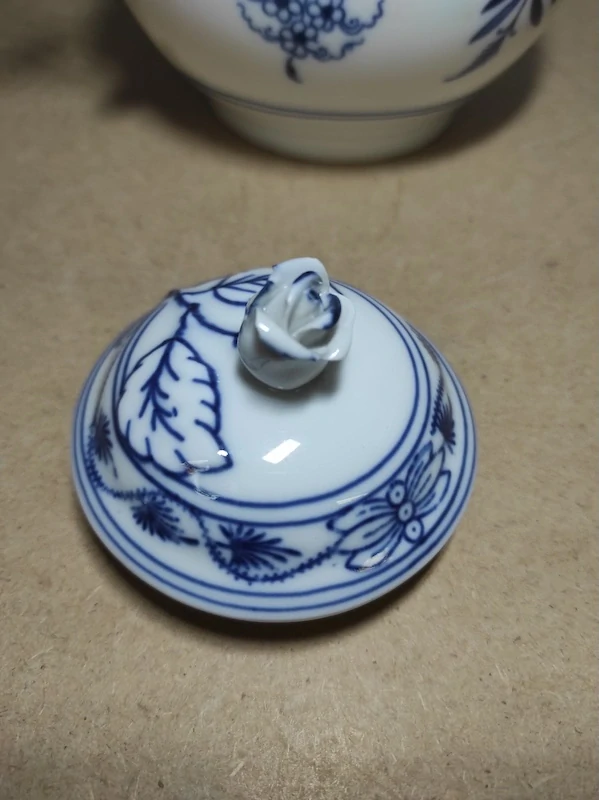 Čajová konvice - cibulák Dubí 