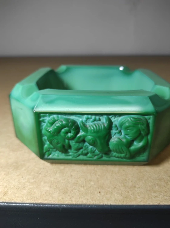 Popelník malachitové sklo, znamení zvěrokruhu 