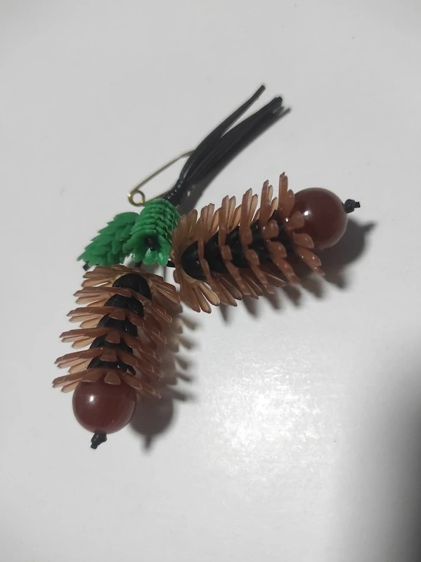 Retro plastové brože 