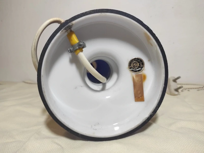 Elektrická stolní lampička 