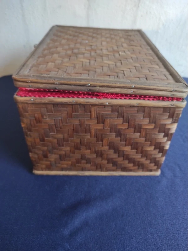 Retro košík na šití 