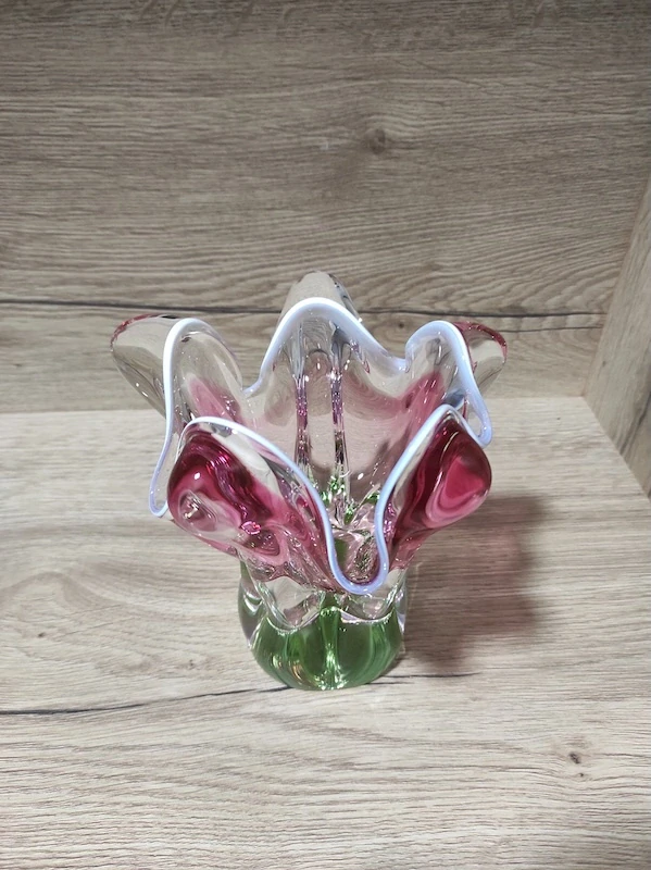 Váza hutní sklo J. Hospodka 