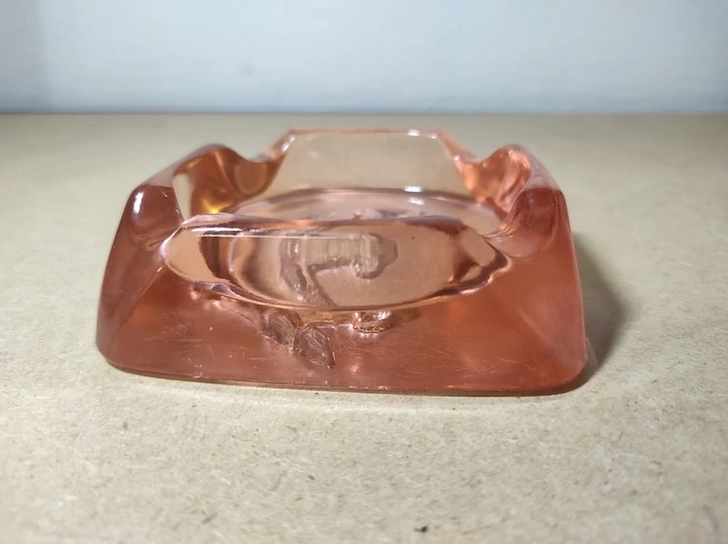 Popelník lisované sklo 