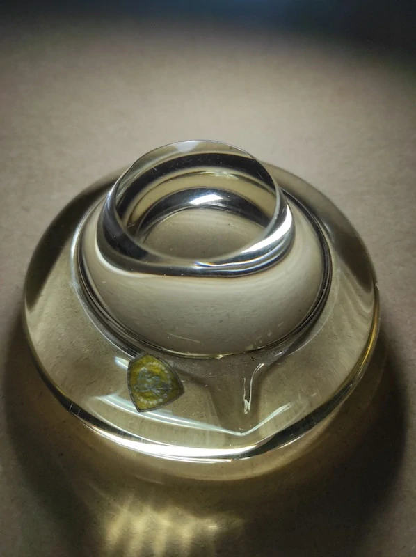 Popelník hutní sklo 