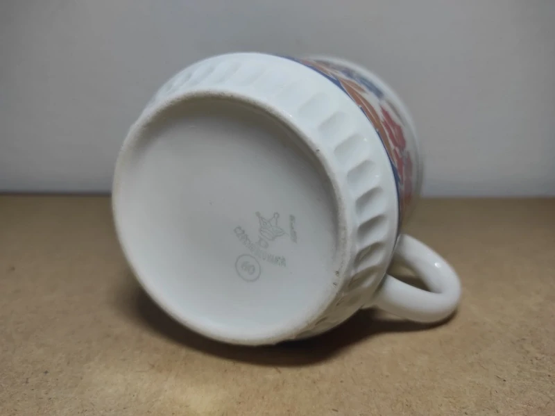 Retro sběratelský hrníček Dubí