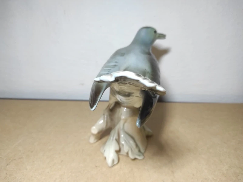 Porcelánová kukačka - Royal Dux