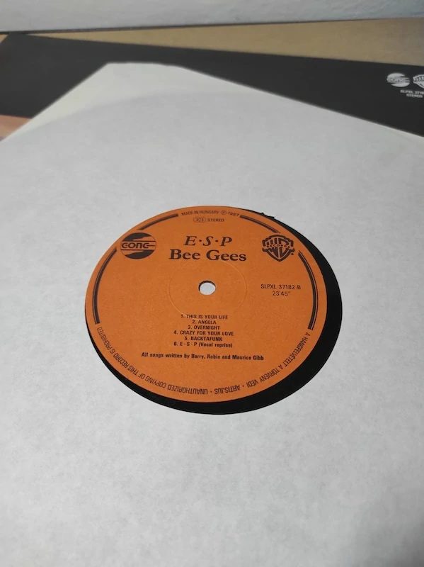 LP Bee Gees - E.S.P 