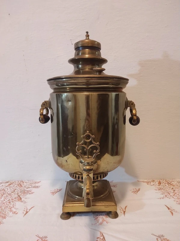 Velký mosazný samovar 