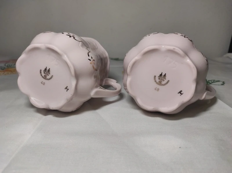 2x hrnky - růžový porcelán 