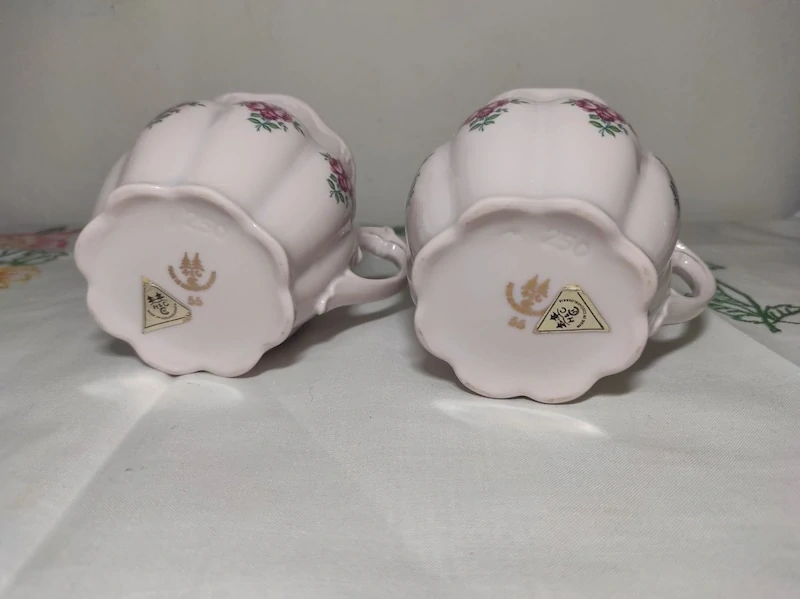 2x hrnky - růžový porcelán