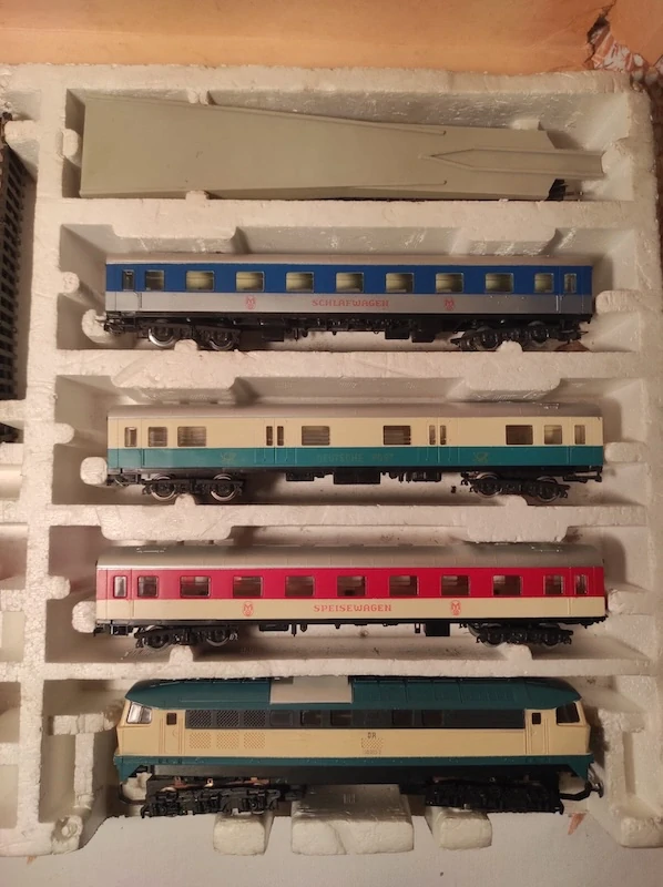 PIKO vláčky HO Komplett Anlage 