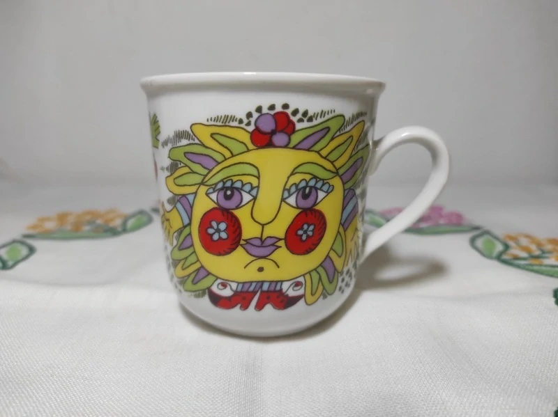Retro sběratelské dětské hrníčky Dubí 