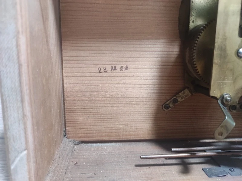 Staré kuchyňské hodiny KIENZLE 