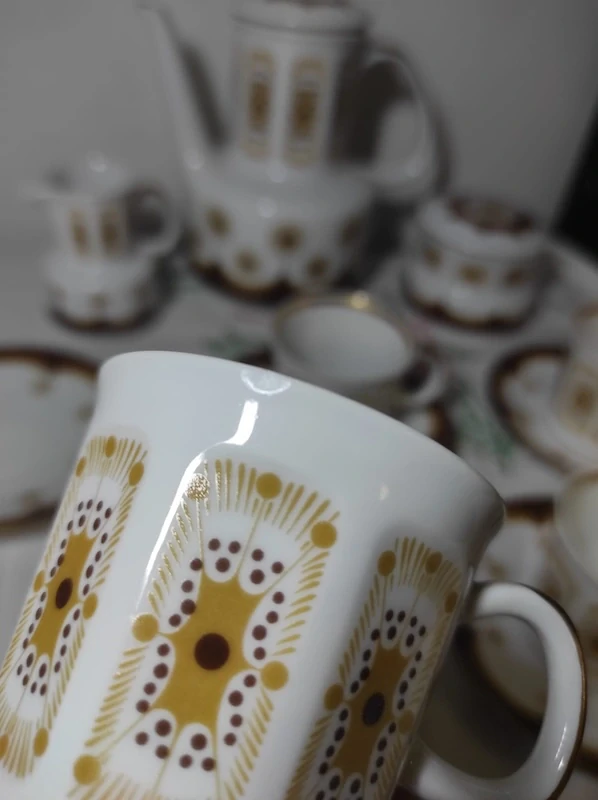 Ateliérový kávový servis LADA, Pirken Hammer 