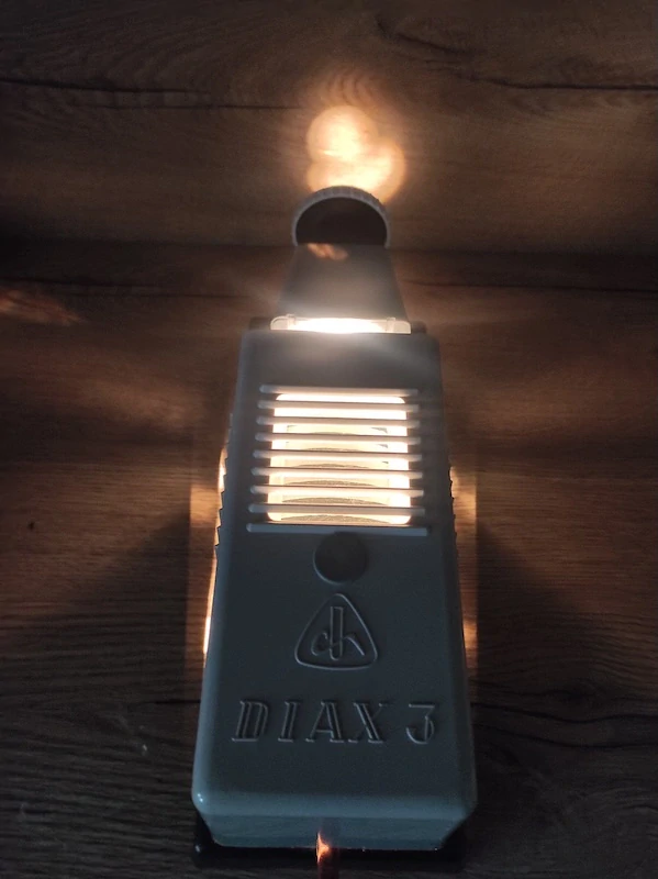 Dětský projektor DIAX 3 + 15x pohádky 