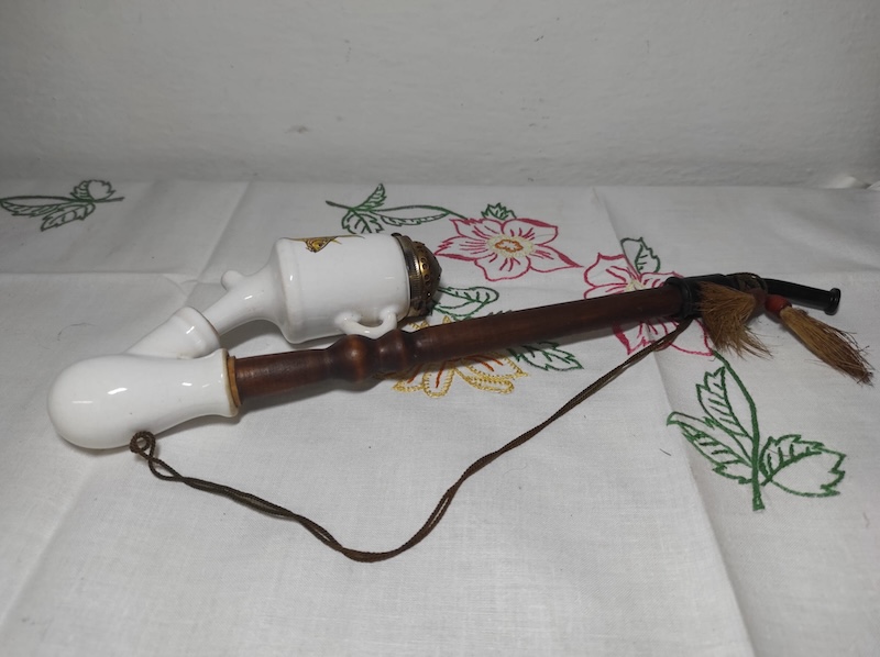 Porcelánová fajfka (dýmka) – 30 cm