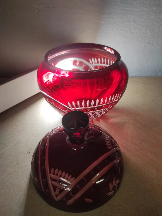 Dóza broušené sklo 