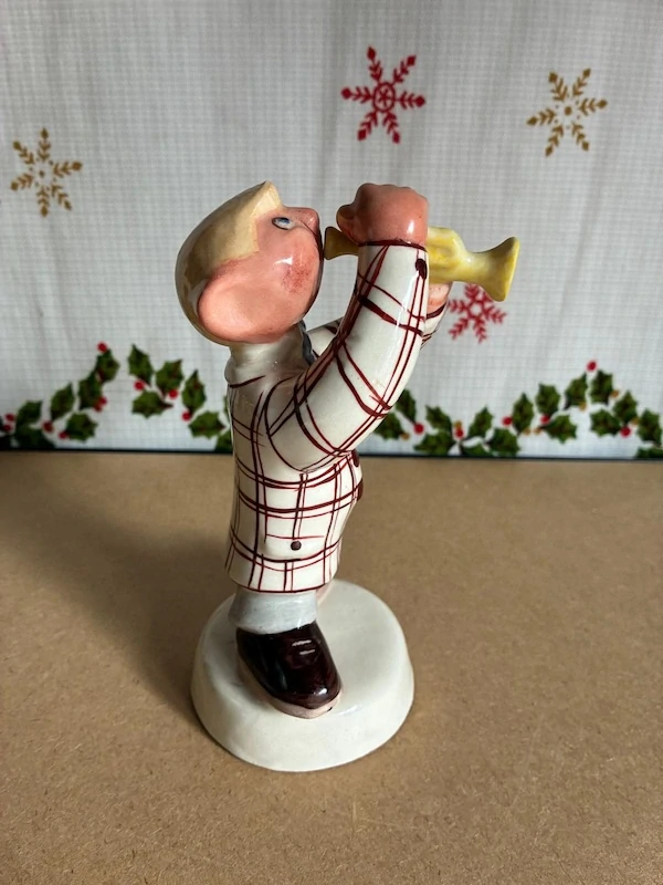 Porcelánová soška Muzikant – Royal Dux