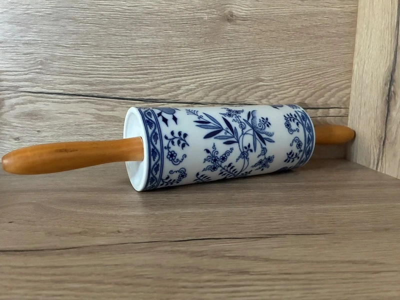 Porcelánový váleček Cibulák Dubí