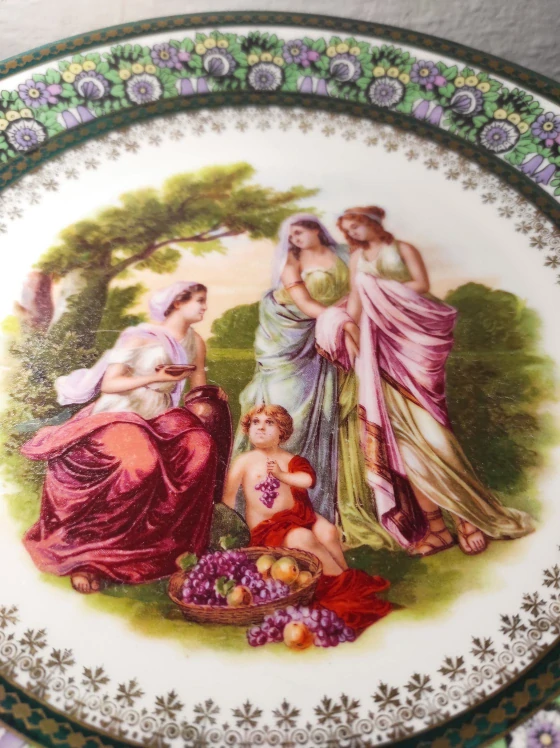 Starožitný porcelánový dekorativní talíř