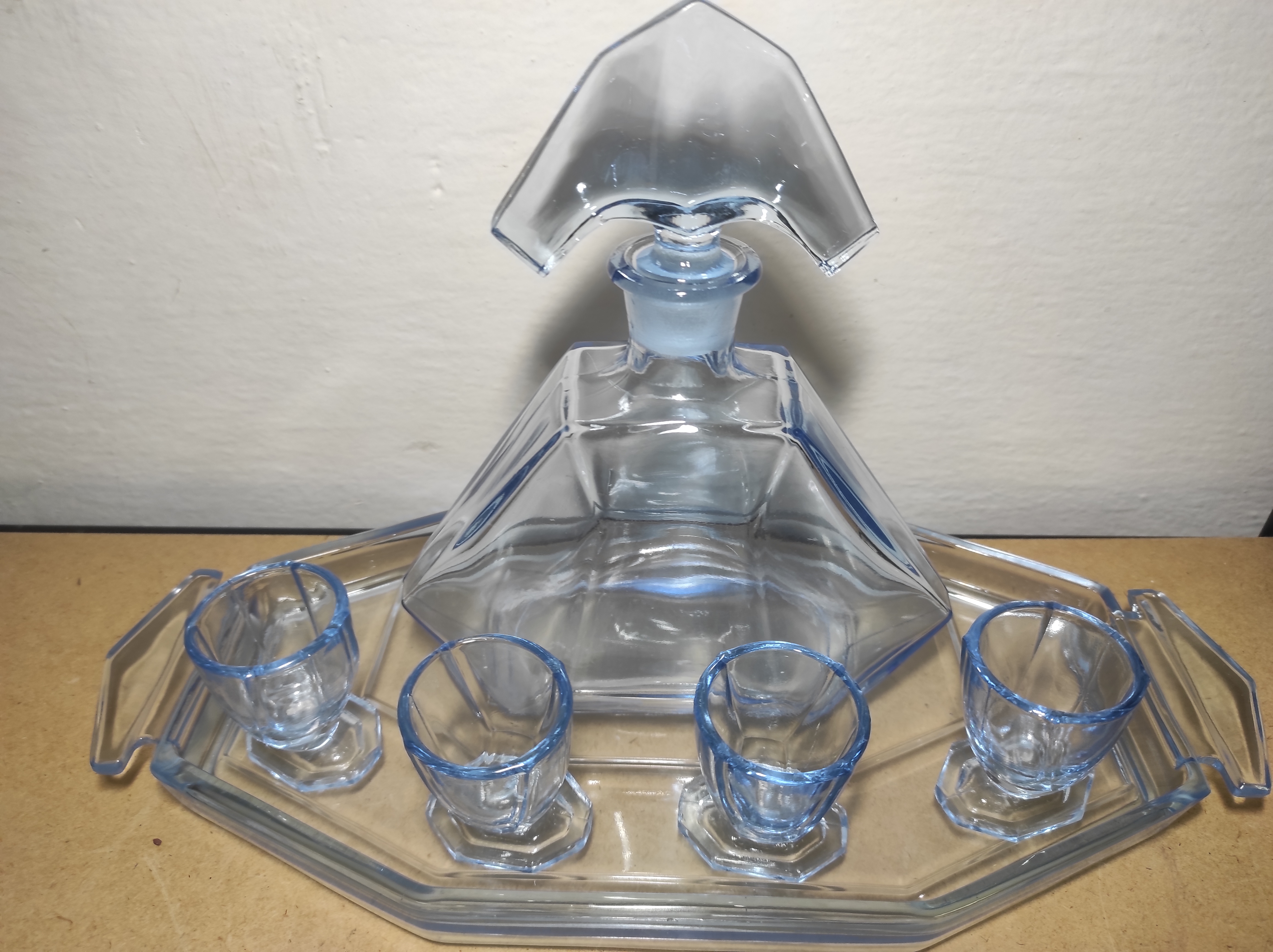 Stará likérová souprava, Art Deco 