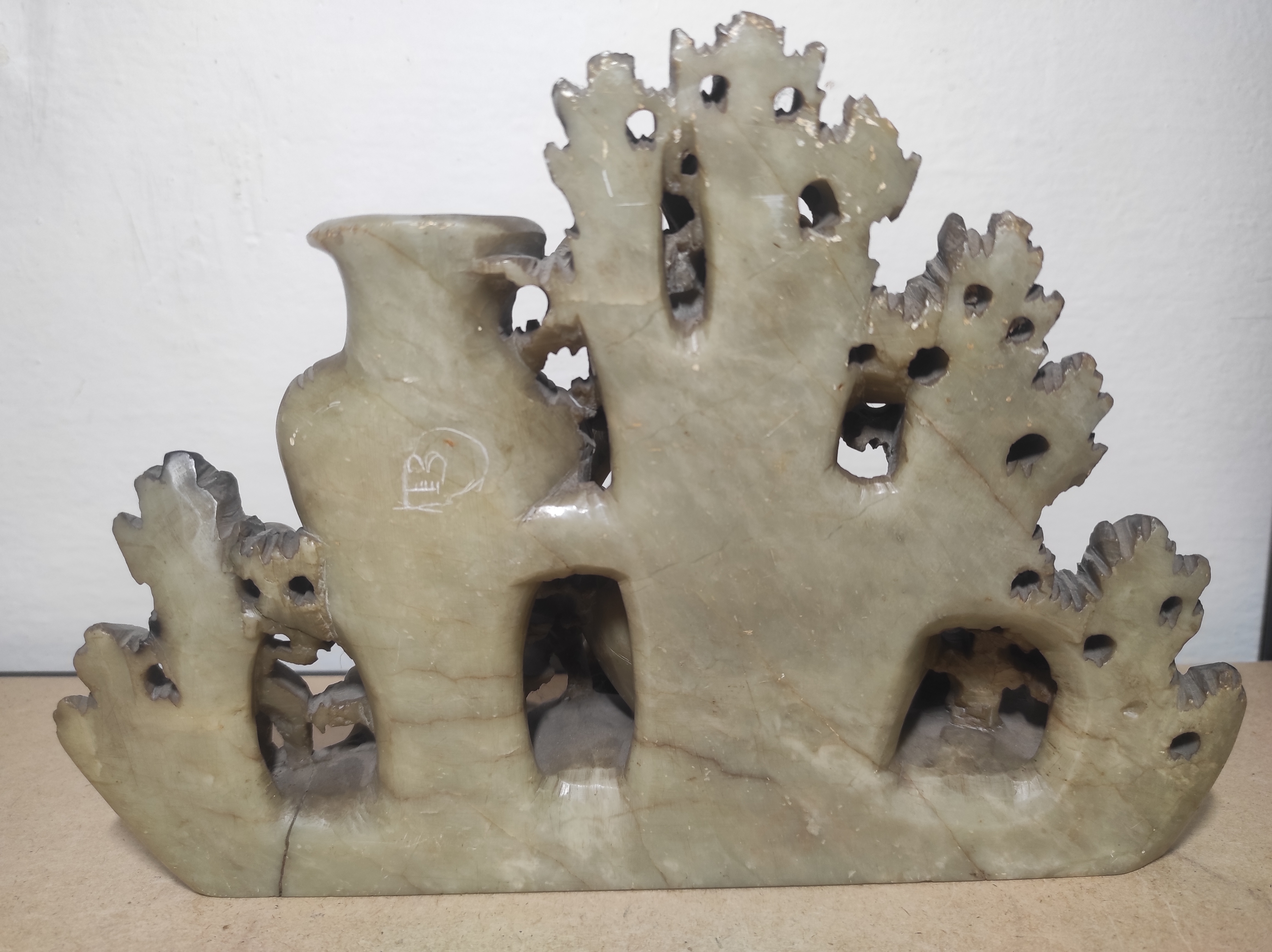 Stará soška ( mastek ) 