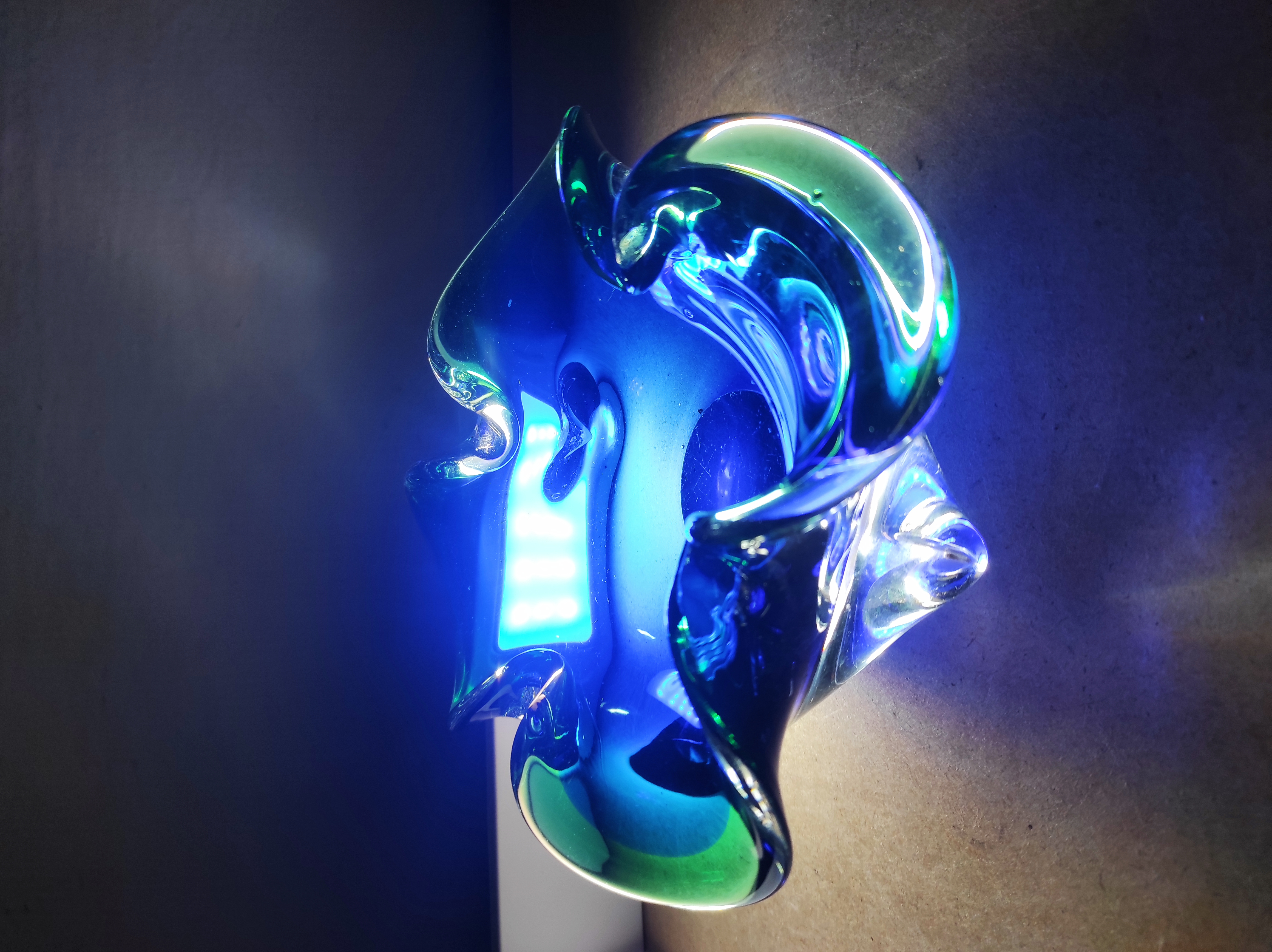 Popelník hutní sklo