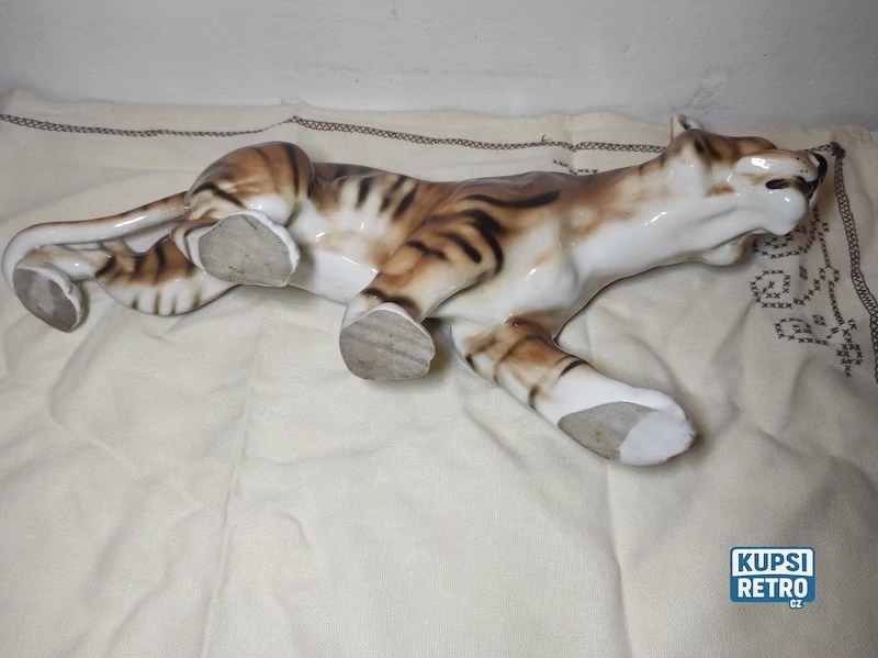 Porcelánová soška tygr, Royal Dux