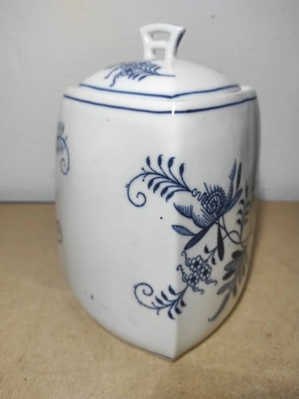 Velká dóza cibulák - NUDLE