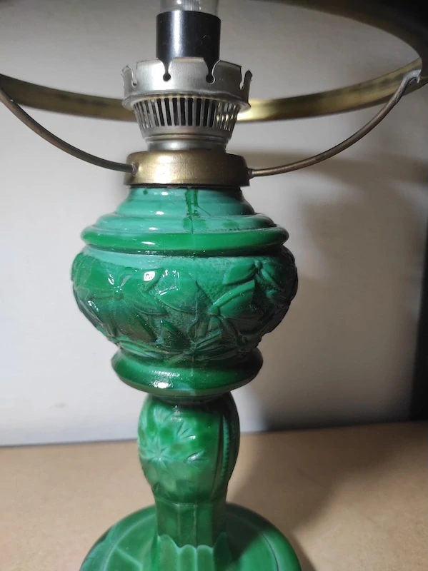 Retro elektrická malachitová lampička