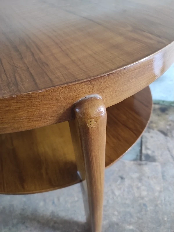 Konferenční stolek 