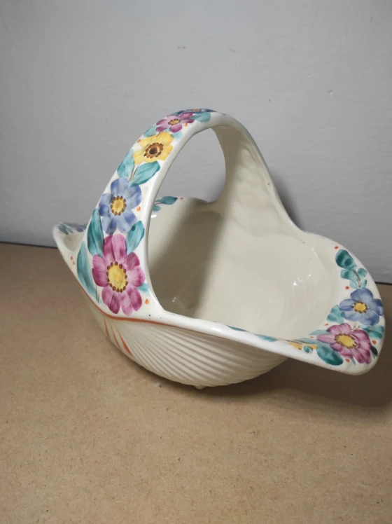 Keramický malovaný košík 