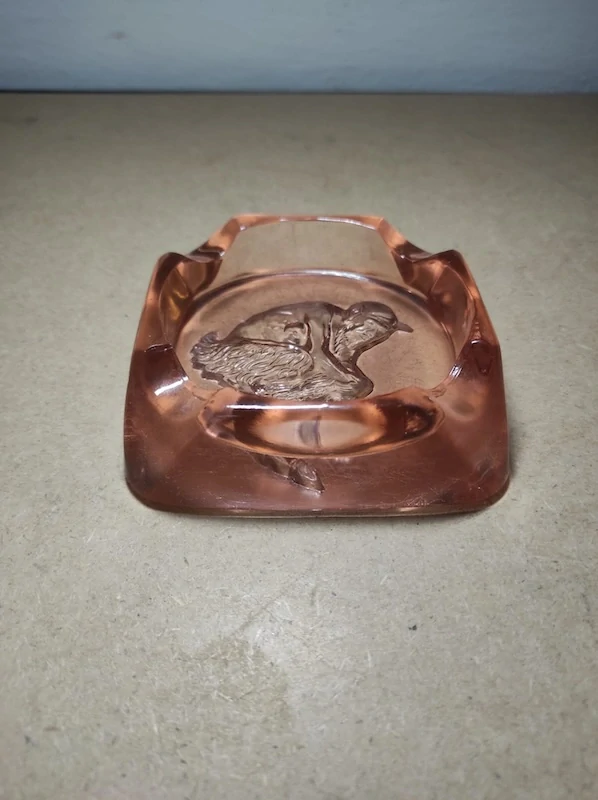 Popelník lisované sklo 