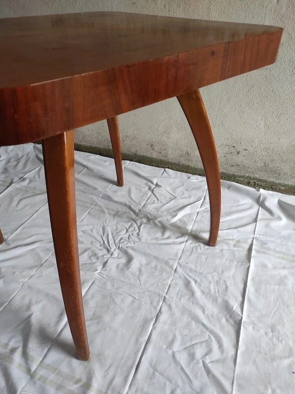 Konferenční stolek Halabala 