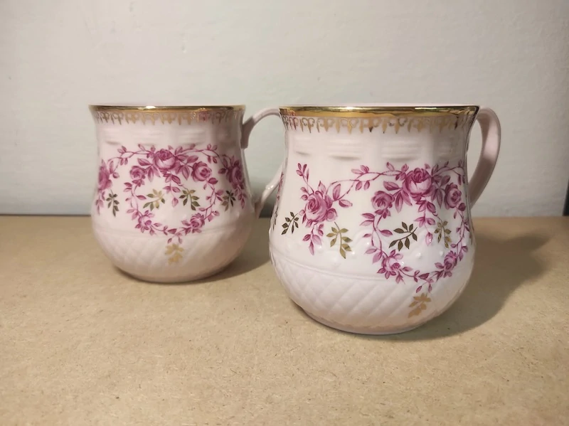 Růžový porcelán H&C - Hrníčky 