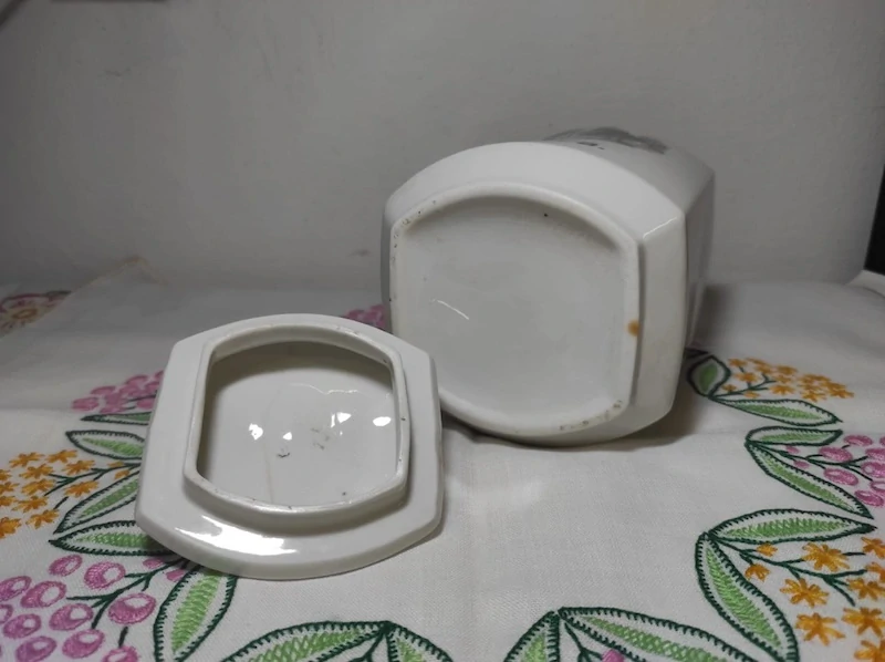 Starožitná kořenka - Káva