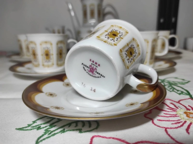 Ateliérový kávový servis LADA, Pirken Hammer 