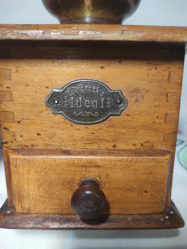 Dřevěný mlýnek - Leinbrocks Ideal 