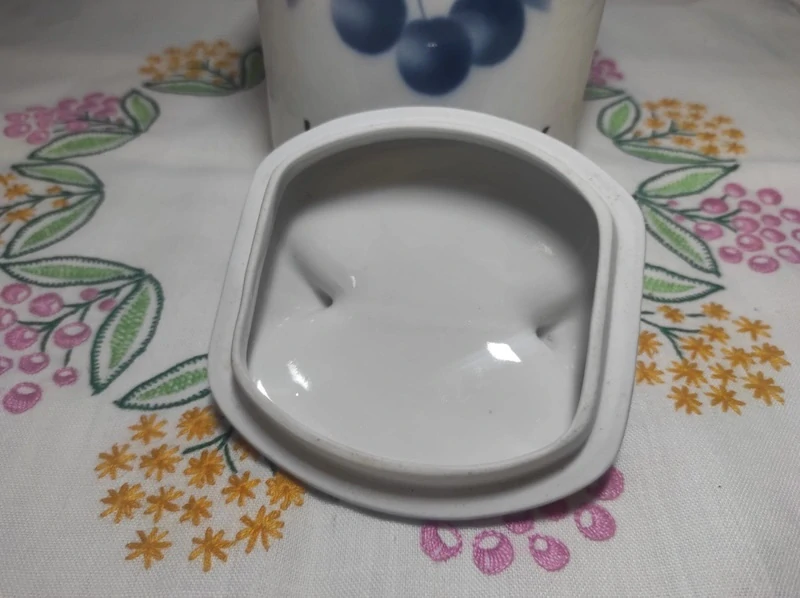 Dóza modré třešně Kroupy Krautzberger Tepliz