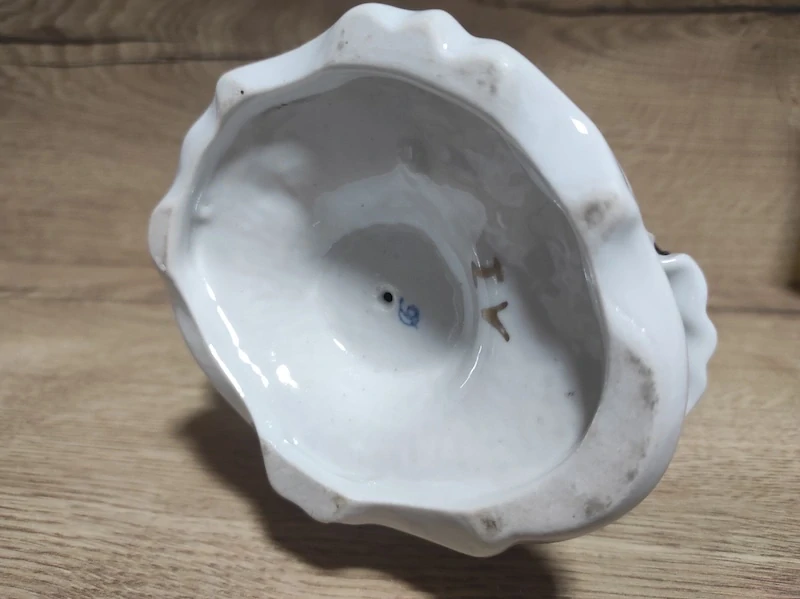 Porcelánová soška Janina Dikolenko – Dáma s papouškem (60. léta)