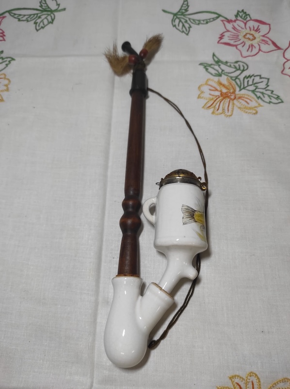 Porcelánová fajfka (dýmka) – 30 cm