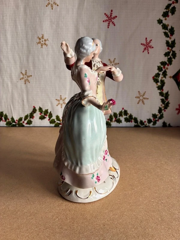 Porcelánová soška Taneční pár – Royal Dux