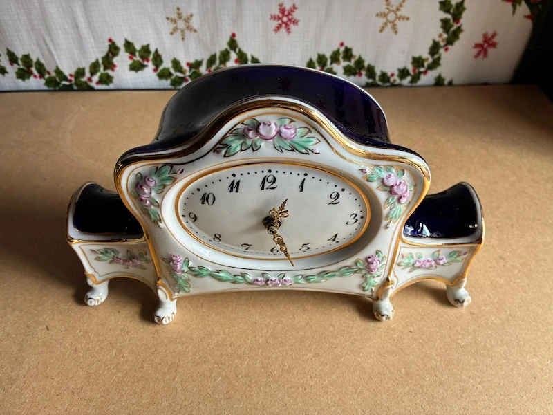 Kobaltové porcelánové hodiny Komtesa – Royal Dux